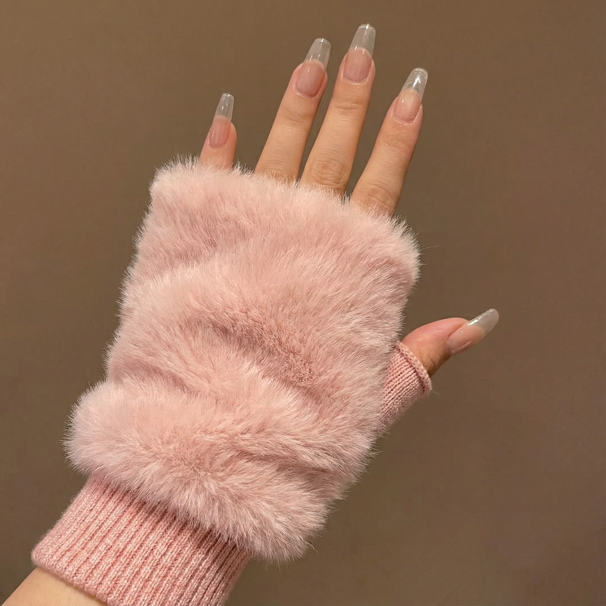 Pembe Peluş Dokulu Yarım Parmak Eldiven