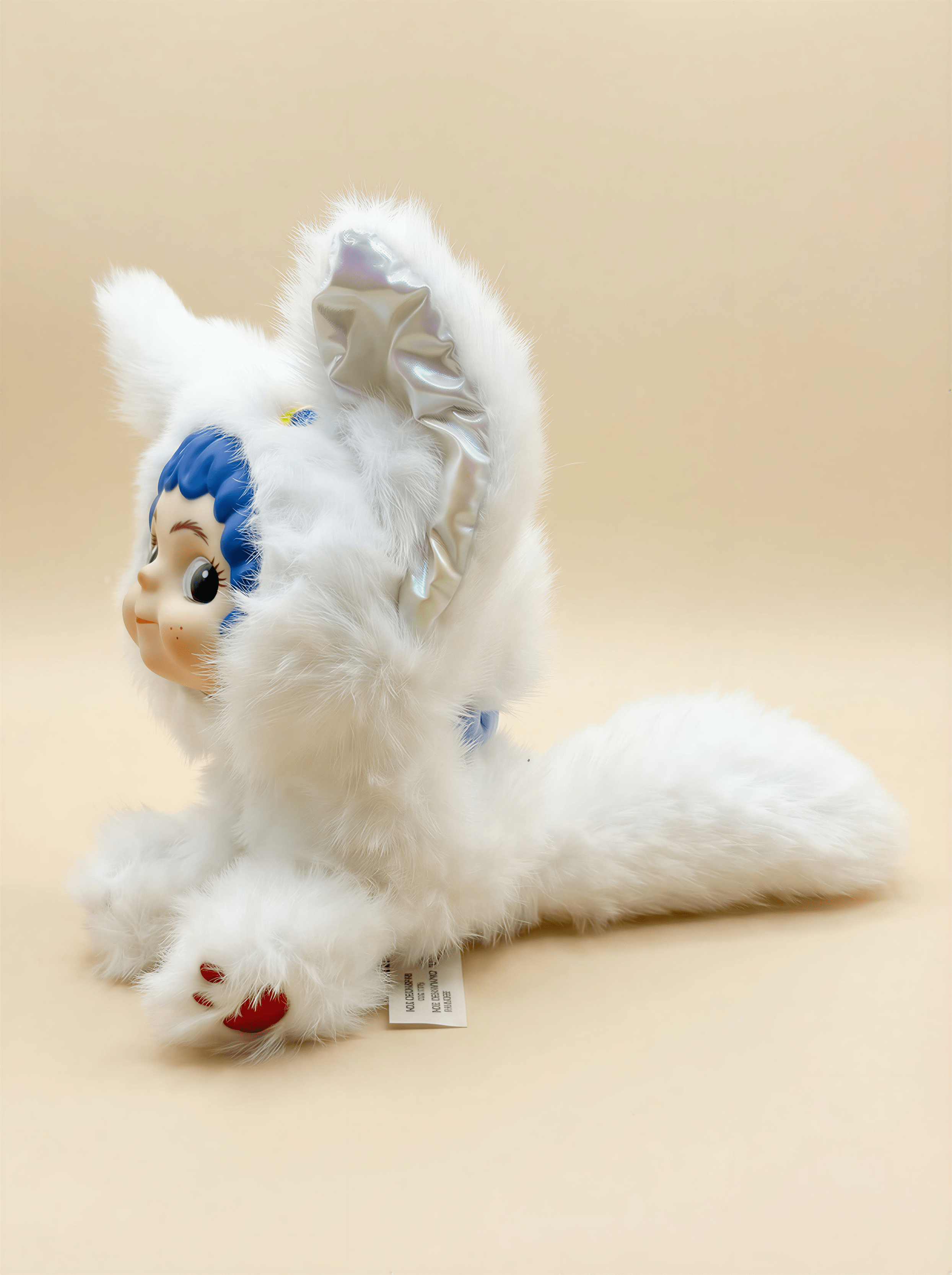 Baby Three Serisi - Mavi Saçlı Beyaz Tilki