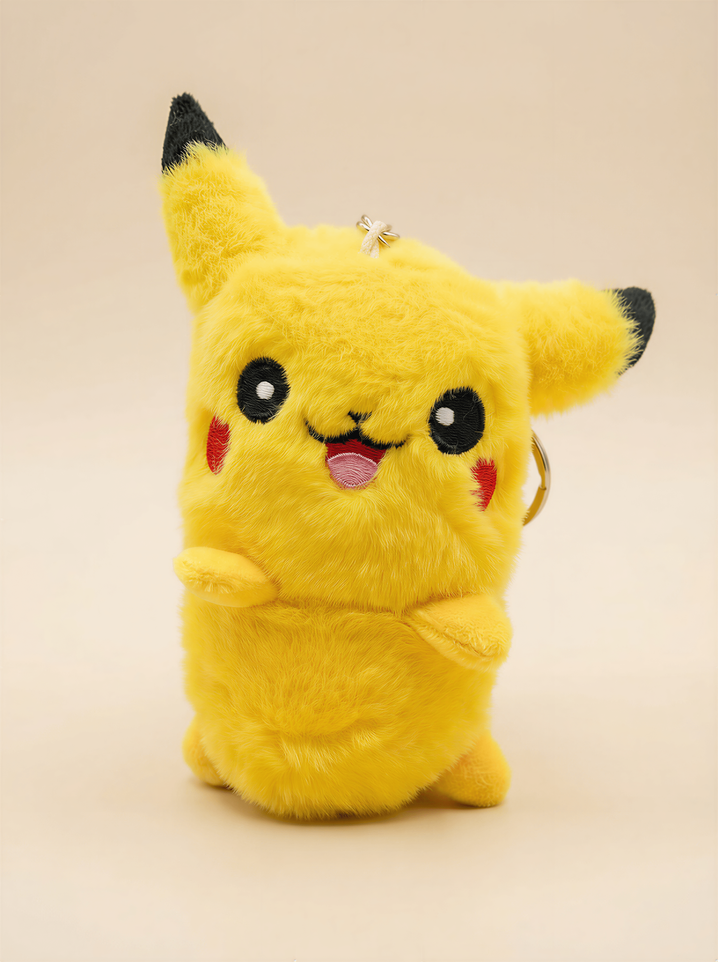 Pofuduk Tüylü Pikachu Peluş Anahtarlık