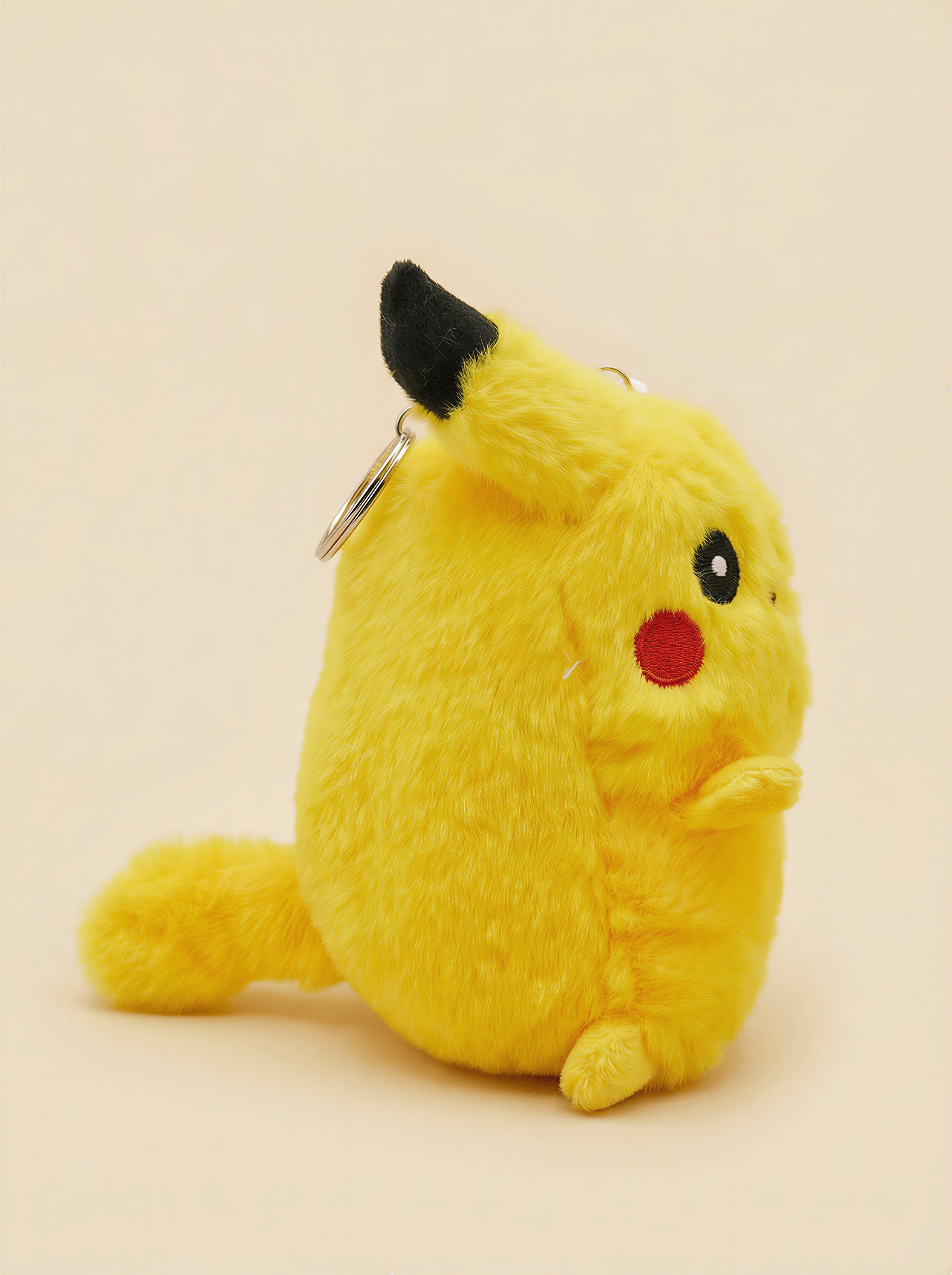 Pofuduk Tüylü Pikachu Peluş Anahtarlık