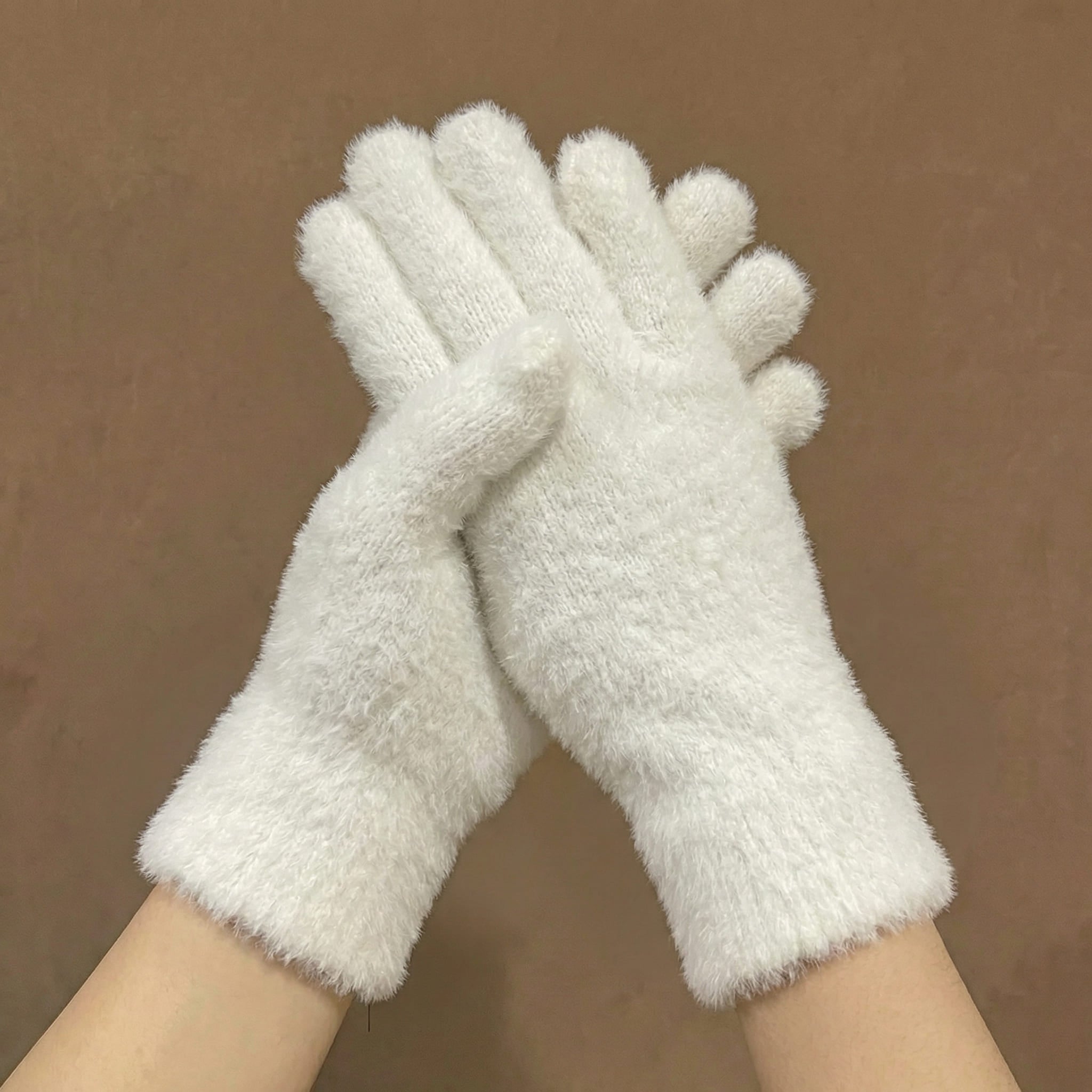 Beyaz Yumoş Dokulu Tüylü Triko Eldiven